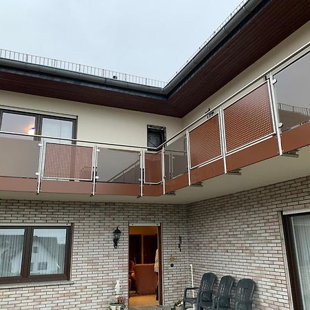 Ferienwohnungjahrsfeld Strassenhaus Εξωτερικό φωτογραφία