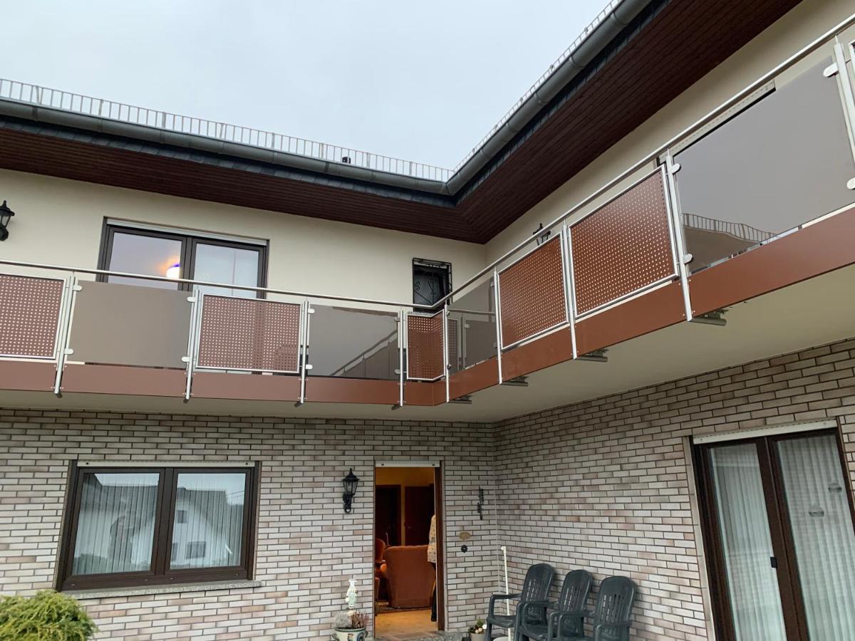 Ferienwohnungjahrsfeld Strassenhaus Εξωτερικό φωτογραφία